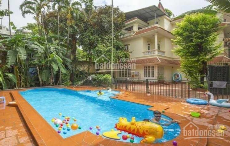 Cho thuê biệt thự sân vườn rộng có bể bơi ở Quảng An, Tây Hồ, Hà Nội. LH: 0936639922