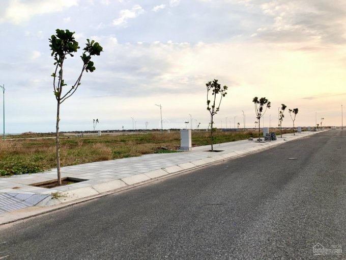 Đất thị xã La Gi 200m biệt thự mặt tiền biển giá 1 tỷ 1
