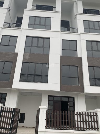 Chính chủ cho thuê nhà liền kề Hoàng Thành Villa 115m2 - cách hồ Trung Văn 20m, view Tố Hữu