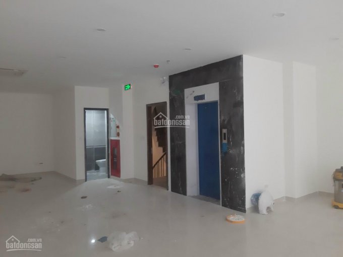 Cho thuê văn phòng ở Thái Hà, Đống Đa, Hà Nội; DT 110m2, 6 tầng MT 10m2, có thang máy