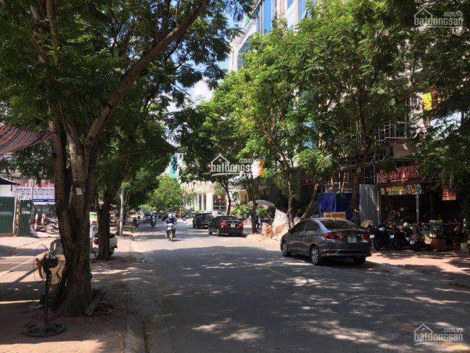 Cho thuê mặt bằng kinh doanh tầng 1 mặt phố Duy Tân, DT 150m2, giá thuê chỉ 37tr/th rẻ vô cùng