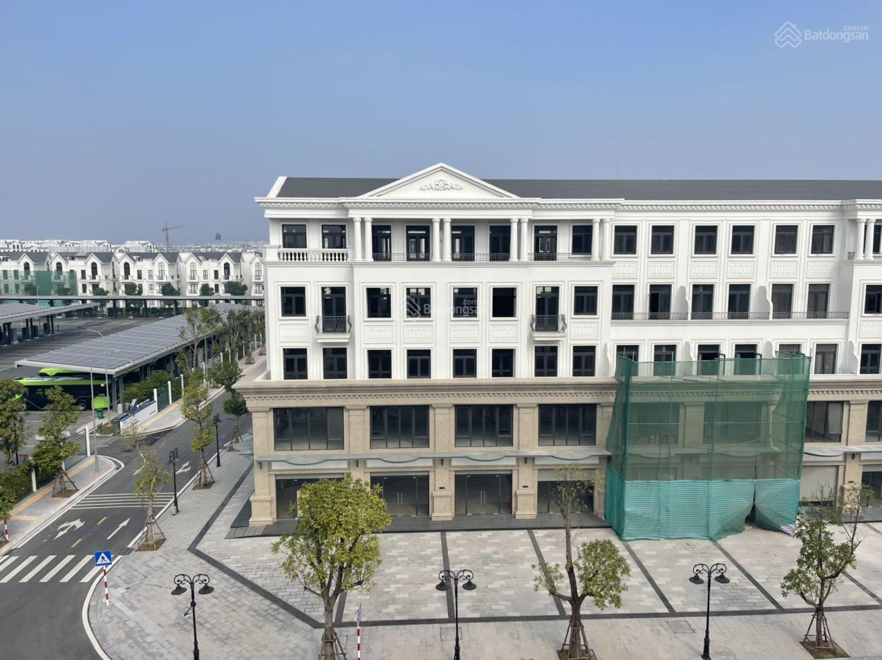 Chính chủ bán shophouse HA16 155m2, XD 68m2 gần nhà để xe 5 tầng. Giá bán 14,7 tỷ bao thuế phí