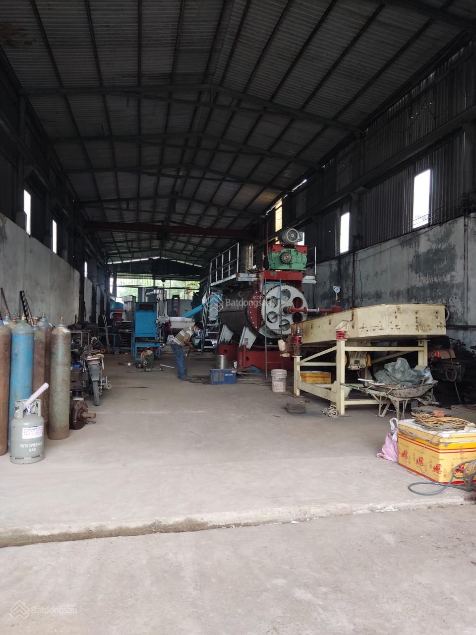 Chính chủ bán kho xưởng tại đường Vĩnh Lộc, DT 550m2, container giao thông thuận tiện