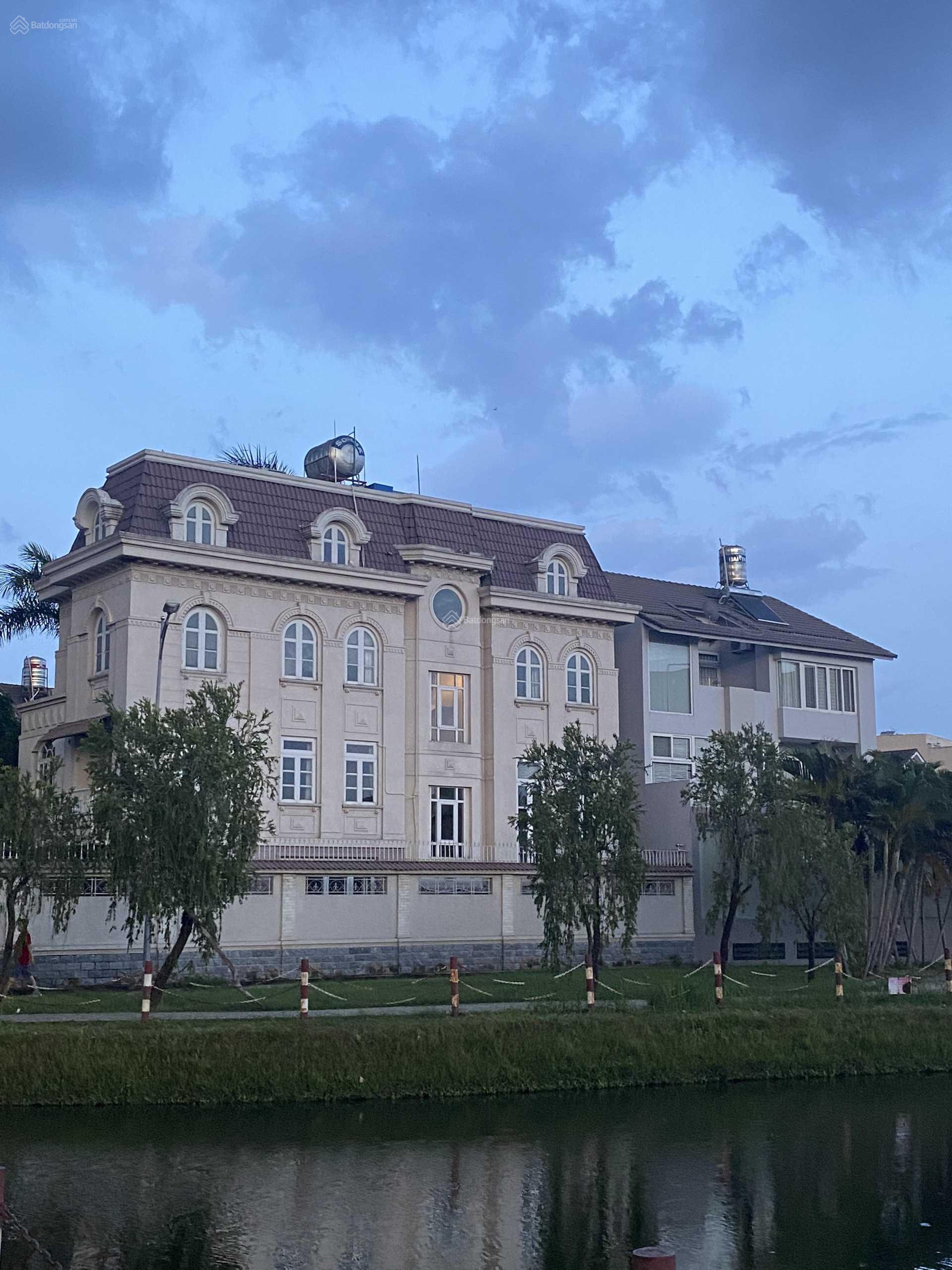 Bán biệt thự - villa Phường Bình An - An Phú Quận 2. Giá 25 - 60 tỷ