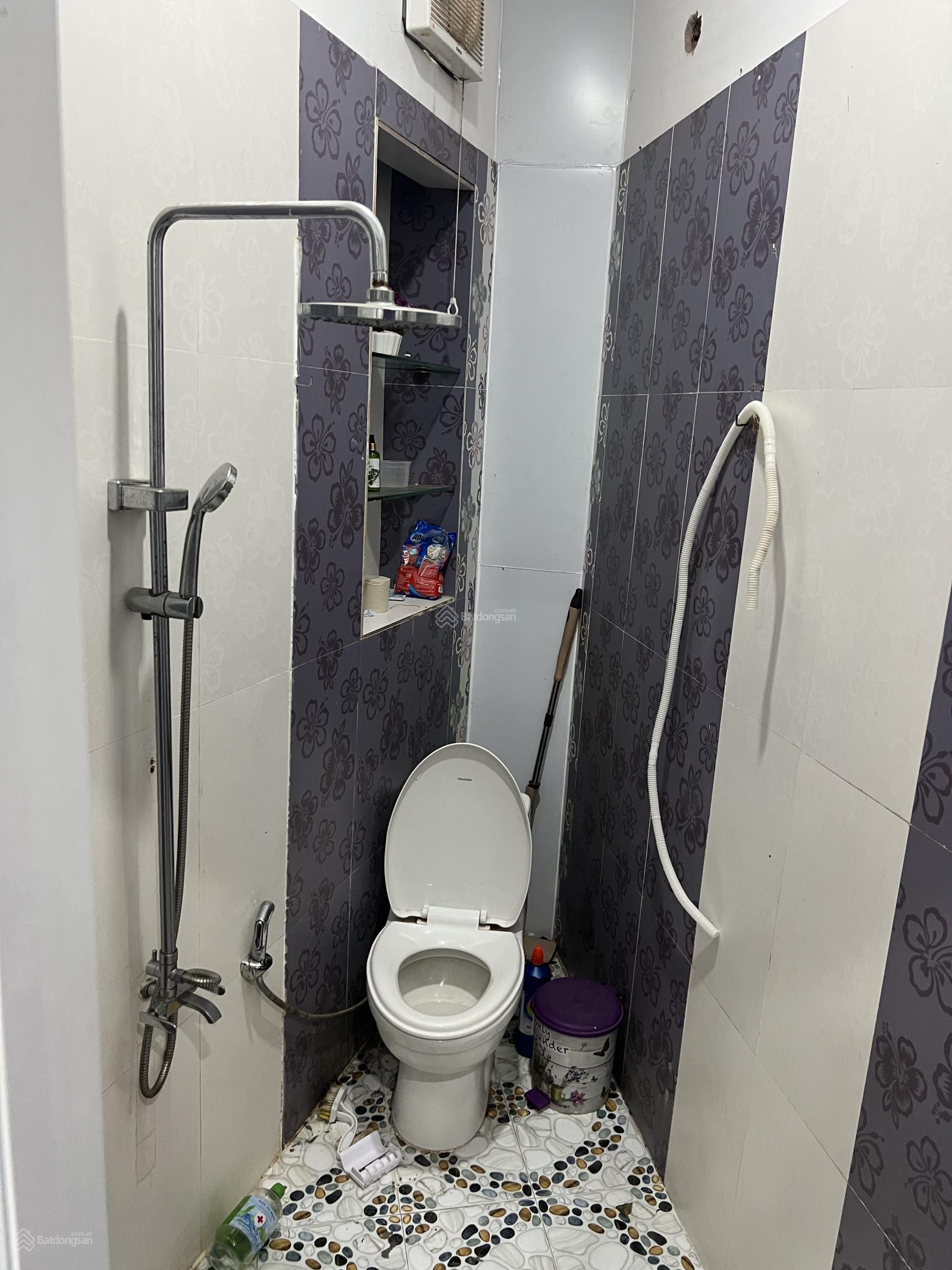 Cho thuê nhà mặt tiền kinh doanh 1 trệt 1 lầu 4 PN 2 Toilet  đường Bùi Quốc Khánh Chánh Nghĩa TDM